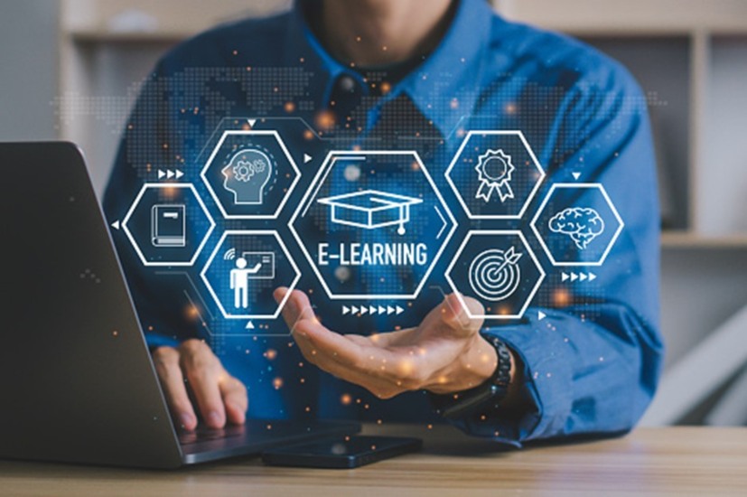 Benefits of online education in Aurora, CO
